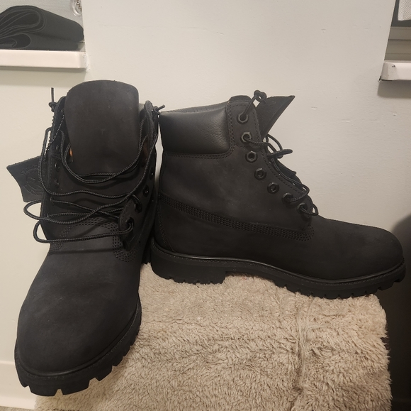 Timberland 6" Black Nubuck Premium Boot Size 8 - Picture 2 of 5